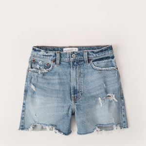 Abercrombie vintage mom shorts 4" NWT